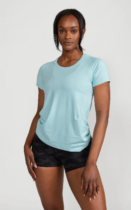 Women's Lux-Tech Shirt in Sea Angel