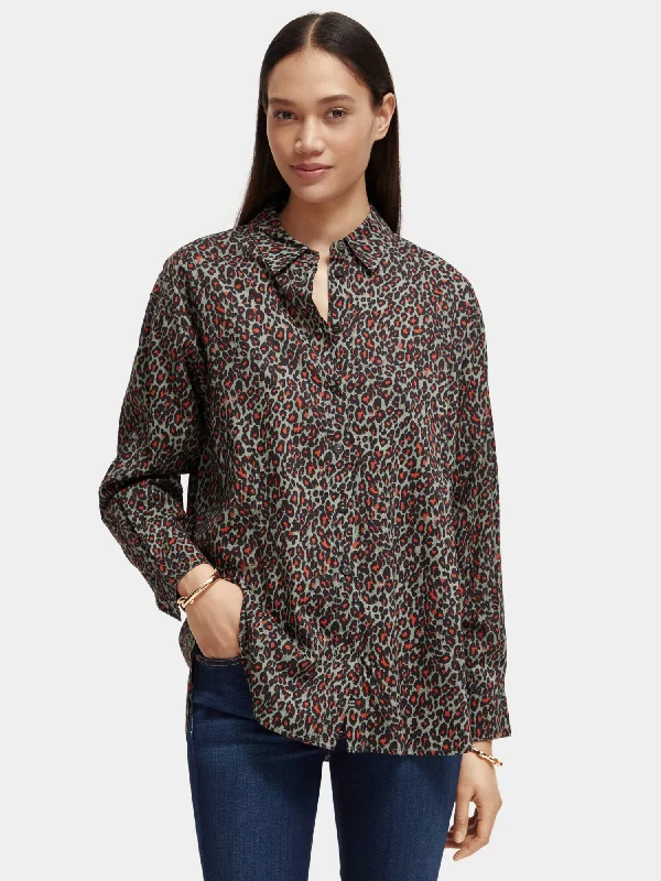 Oversized printed shirt