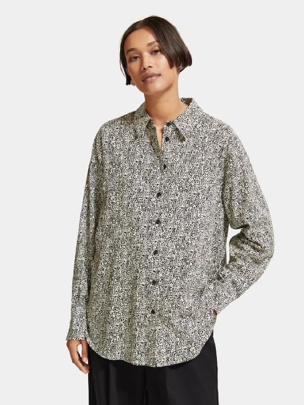 Oversized printed shirt