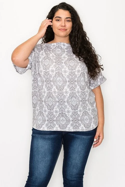 Plus Size Short Sleeve Gray Pattern Top